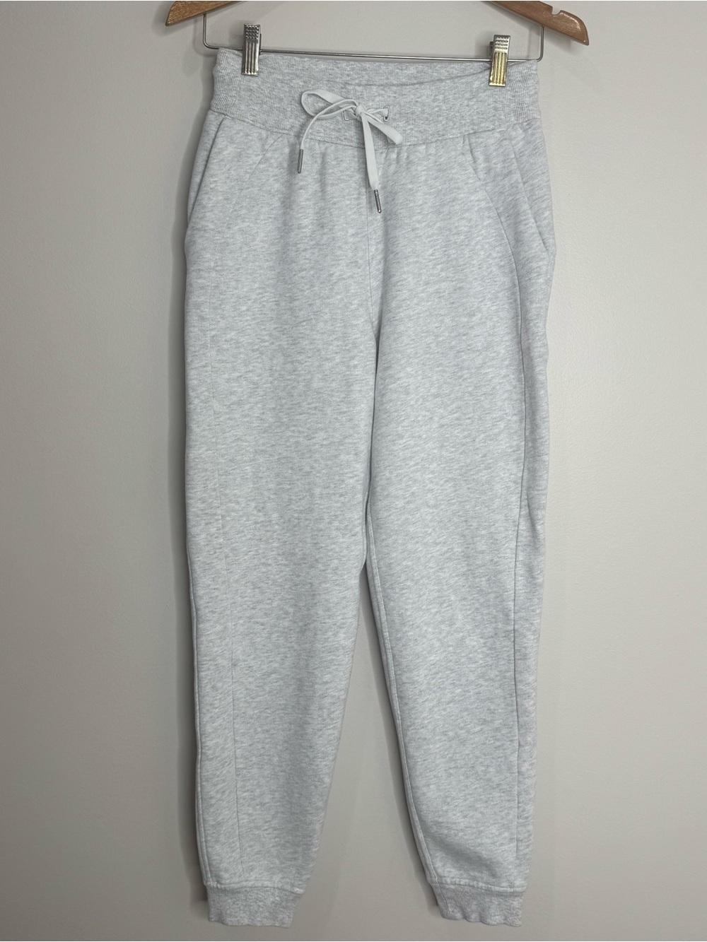 Lululemon Light Gray Scuba Drawstring Jogger Sweatpants Size 4